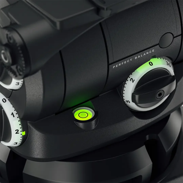 Vinten Versine 360 Fluid Head (Multi-Standard Base, Continuous Counterbalance)