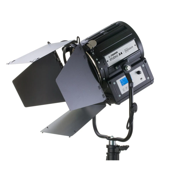 Litepanels Studio X4 Daylight 150W LED Fresnel with Standard Yoke (EU)